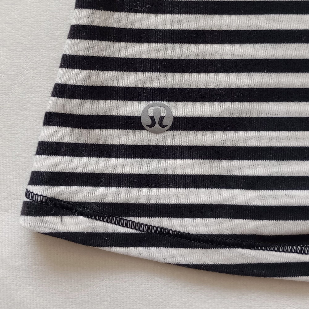 Lululemon▪️Amala Black & White Striped Tank Top - Picture 4 of 7
